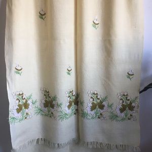 Vintage Pashmina Floral Goats Wool Shawl / Wrap